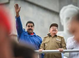  Castro y Maduro encabezan en La Habana el desfile por el Día del Trabajo  