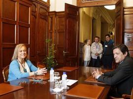 Javier Fernández y Mercedes Fernández concurren a la votación definitiva de Presidente