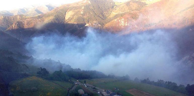 Incendio forestal en El Combo, en Cangas, anticipa peligro en la seca