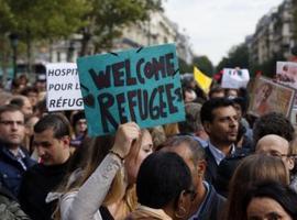 Más de 10.000 personas en Francia piden abrir las fronteras a los refugiados