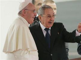 Papa Francisco pide reconciliación en Cuba ante "un ambiente de guerra mundial"