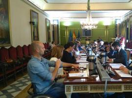 Oviedo jubila los alcaldes de barrio y aprueba los distritos