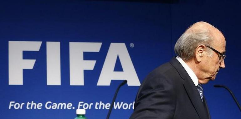 Blatter, suspendíu de manera provisional como presidente de la FIFA