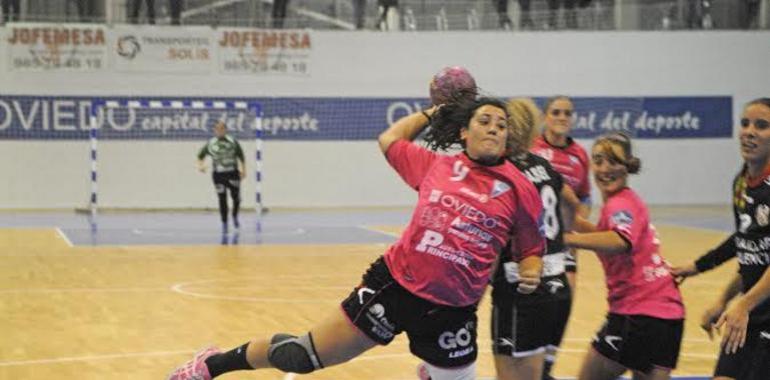 El Jofemesa Oviedo Balonmano Femenino sumó su primer punto en la Liga Loterías