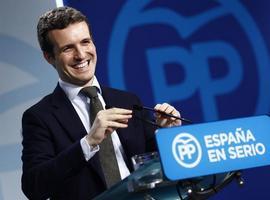 PP almite esperar quel Comité Federal del PSOE frene un pactu de Sánchez con Podemos