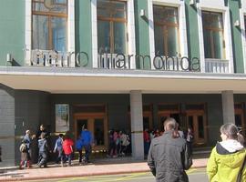 Cerca de 3.000 escolares aprenden a amar el teatro en Oviedo