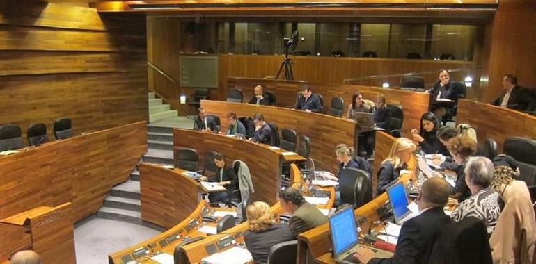 El Parlamento asturiano aprueba por unaminidad subir el salario social a 532 euros