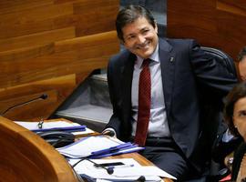 El Presidente anuncia que "en breve" subirá el sueldo de los funcionarios asturianos