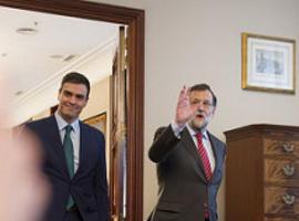Rajoy le niega la mano a Sánchez: "“Rajoy no se dio cuenta”