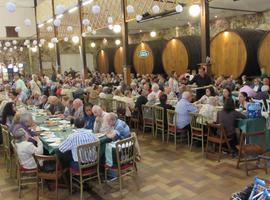 Medio millar de residentes en geriátricos asturianos celebran encuentro en Gijón