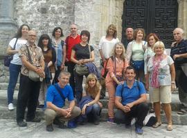 Un grupo del Instituto Cervantes de Atenas visita el municipio de Llanes