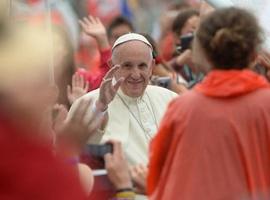 Papa Francisco llama a la juventud a "soñar" y "rebelarse" para cambiar el mundo 