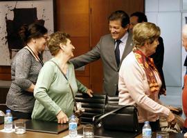 El Presidente de Asturias con los participantes en el programa Operación Añoranza