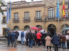 IU y CC OO exigen al Gobierno la rescisión del contrato del hotel Reconquista a Hotusa