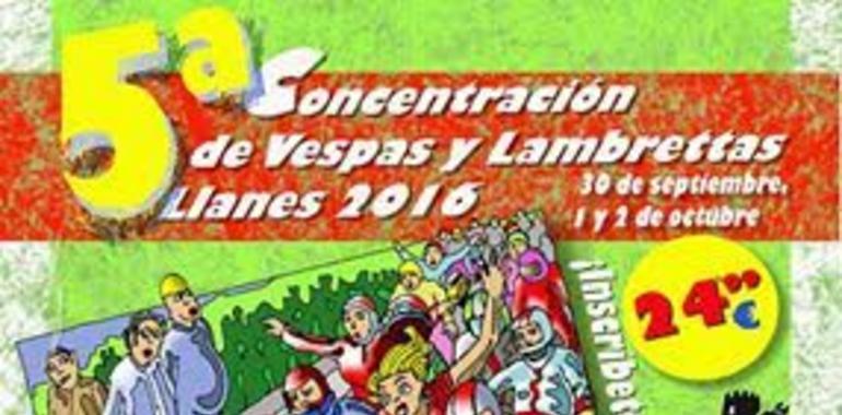 Cientos de Vespas y Lambrettas lucen en Llanes 