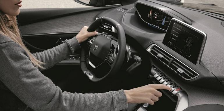 ¿Elegir tu coche basándote en el olor Con el nuevo Peugeot 3008 puedes