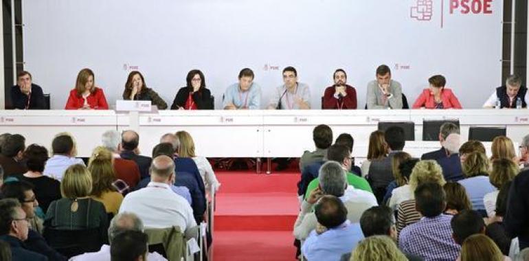 El PSOE decide abstenerse para facilitar la investidura de Rajoy