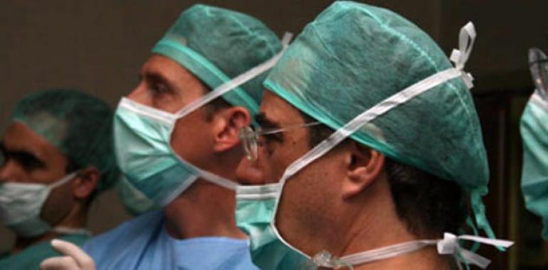 Estrenan en Madrid una técnica de reducción de estómago sin incisión quirúrgica