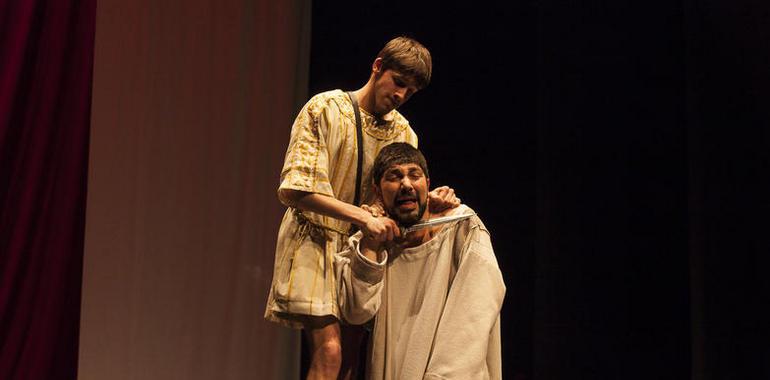 La asturiana Teatro Kumen lleva su Casanova a San Sebastián