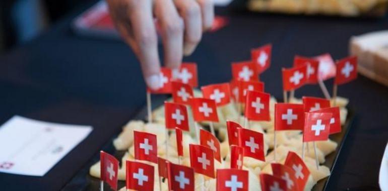 Se busca al mejor catador de quesos suizos 2017