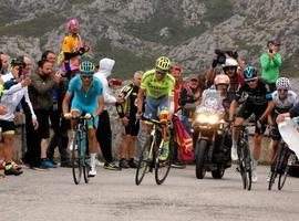 Homenaje a Scarponi del ciclismo asturiano en Riosa
