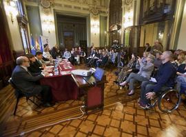 La Mesa del Tercer Sector presenta la campaña “X Solidaria” en el Parlamento asturiano