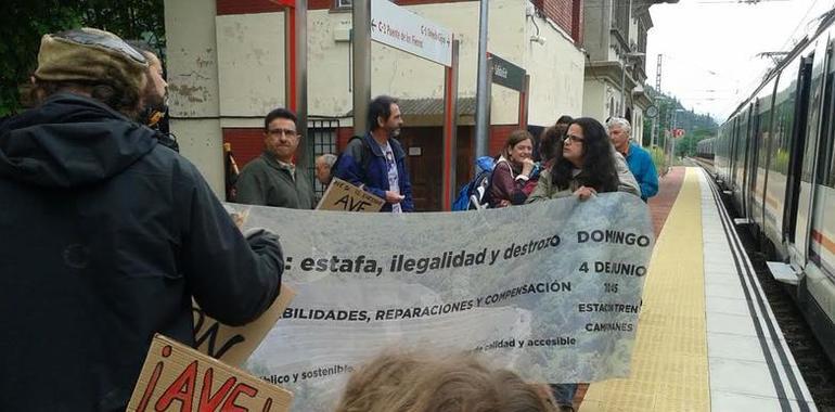 Manifestación en Lena a favor del ferrocarril convencional 