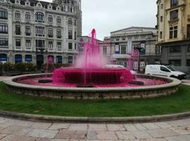Las fuentes de Oviedo se tiñen por el Día Mundial del Donante de Sangre