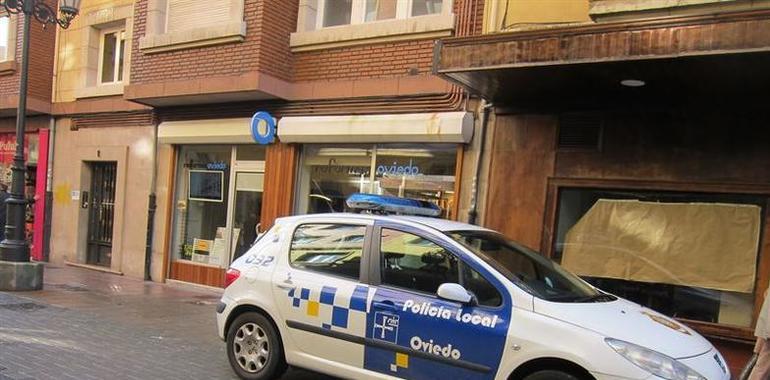 La Policía Municipal contra el botellón levantó 16 actas el sábado en Oviedo