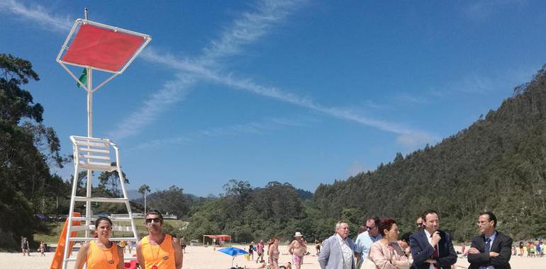 320 profesionales vigilarán este verano las playas asturianas