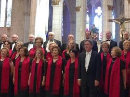 Concierto de la Coral de Almendralejo en la Catedral de Oviedo