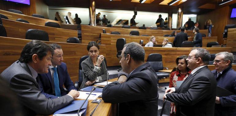 El Presidente de Asturias ofrece acuerdos en presupuesto, demografía y el área central 