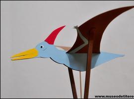 Taller familiar en el Museo Taller de Títeres “Haz un Pterosaurio Títere”