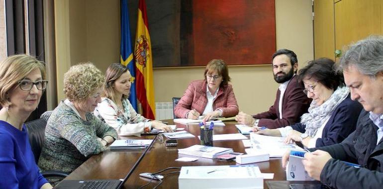 El Gobierno de Asturias se reúne con el director de la Red Europea de Servicios Sociales