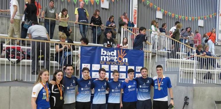 Oro y 2 bronces para el Bádminton Oviedo en el España Junior 18