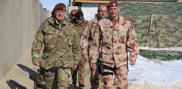 El general Allen condena el "cobarde ataque" contra el Ministerio del Interior afgano