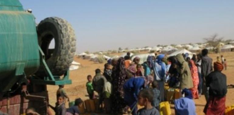 Más de mil refugiados malienses llegan cada día al campo de Mbéra, en Mauritania 