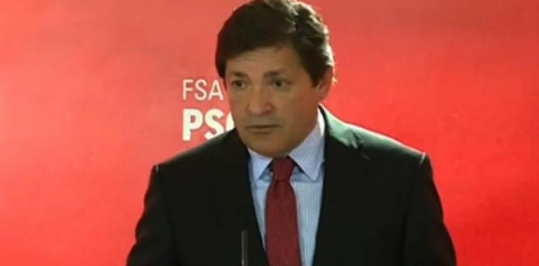 Javier Fernández, satisfecho tras el acuerdo con UPyD, no descarta formar Gobierno con IU