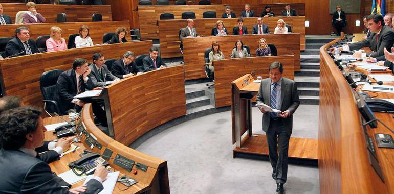 Javier Fernández toma posesión como Presidente del Principado de Asturias