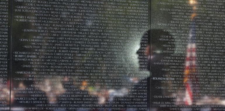 Obama honra a los soldados combatientes en la Guerra de Vietnam