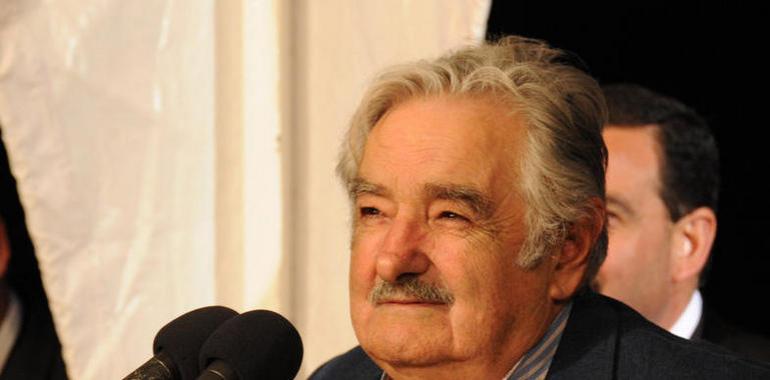 Misión de empresarios de Gipuzkoa mantuvieron una reunión con el Presidente Mujica