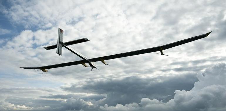 El Solar Impulse tomó tierra sin contratiempos en Toulouse