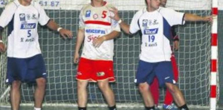 Adrián Fernández se incorpora al Gijón Jovellanos