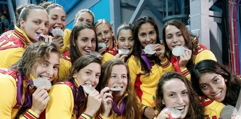 Las chicas del waterpolo logran la medalla de plata
