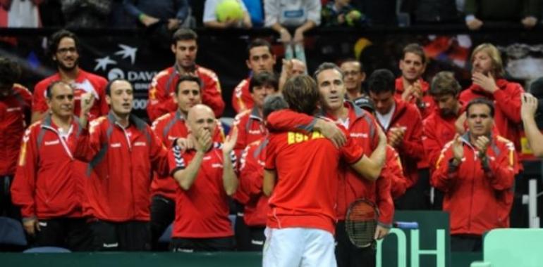 España y República Checa, empatan tras la primera jornada de la final de la Davis