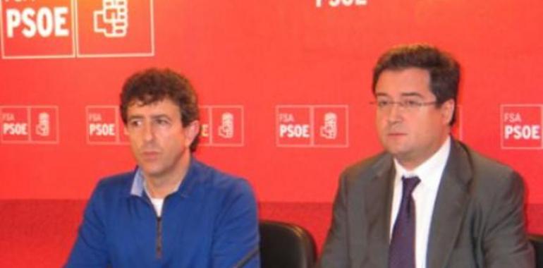 "Afortunadamente, en Asturias hay un Gobierno de izquierdas que es un freno a las políticas de Rajoy"