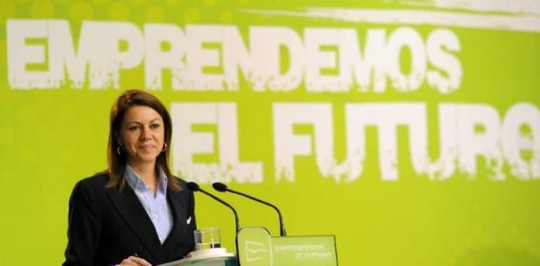 "Rubalcaba y el PSOE no pueden pedir revisar la Constitución sólo por sus problemas internos"