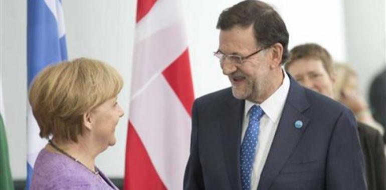 Rajoy trata de convencer a Merkel de que la creación de empleo joven es prioritaria