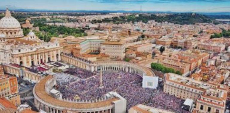El Vaticano cierra sus cuentas con un superávit de 2.185.622 €