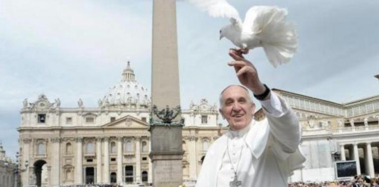 El papa Francisco es candidato al premio Nobel de la Paz  